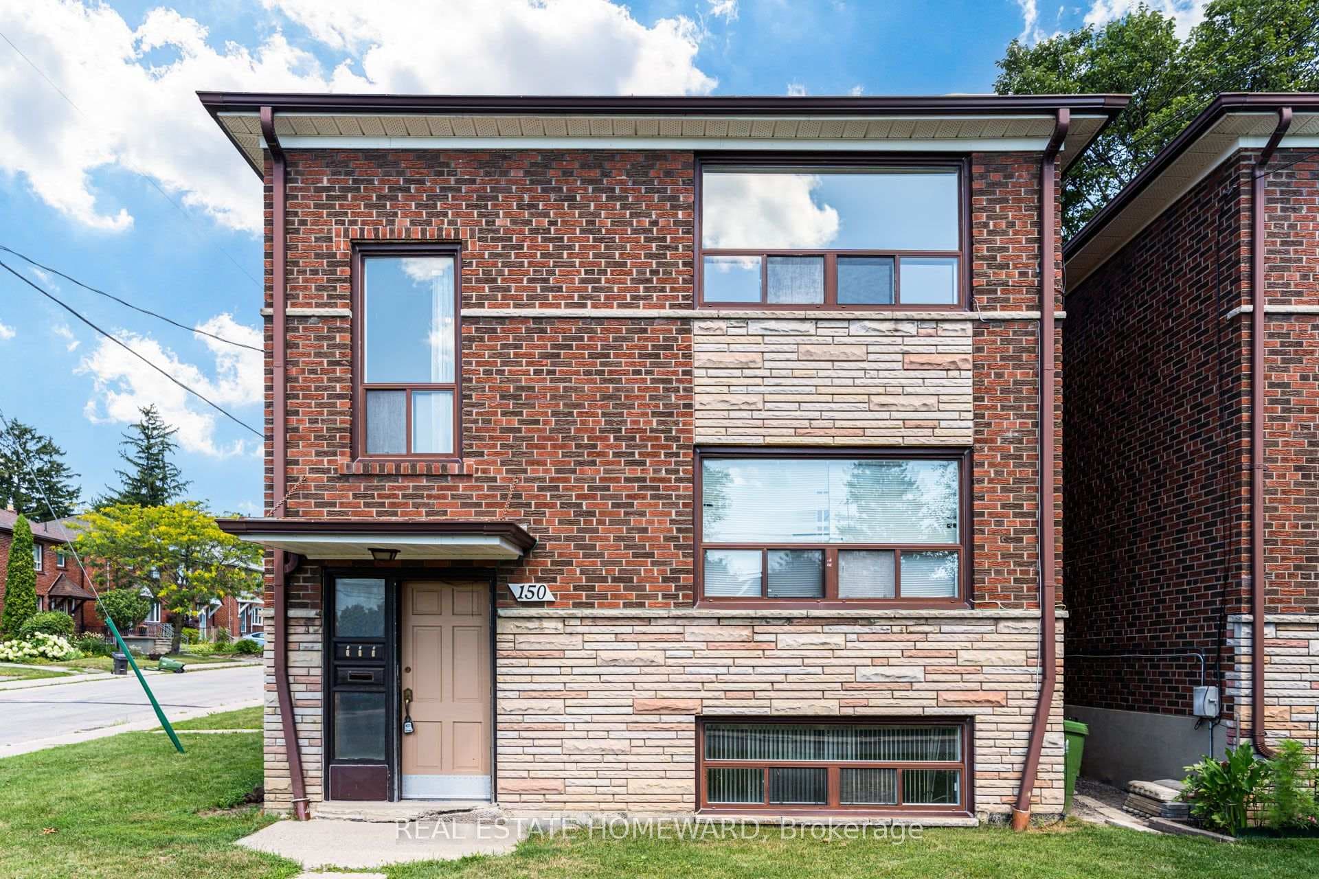 150 Park Street — Triplex for sale in Birchcliffe-Cliffside, Toronto