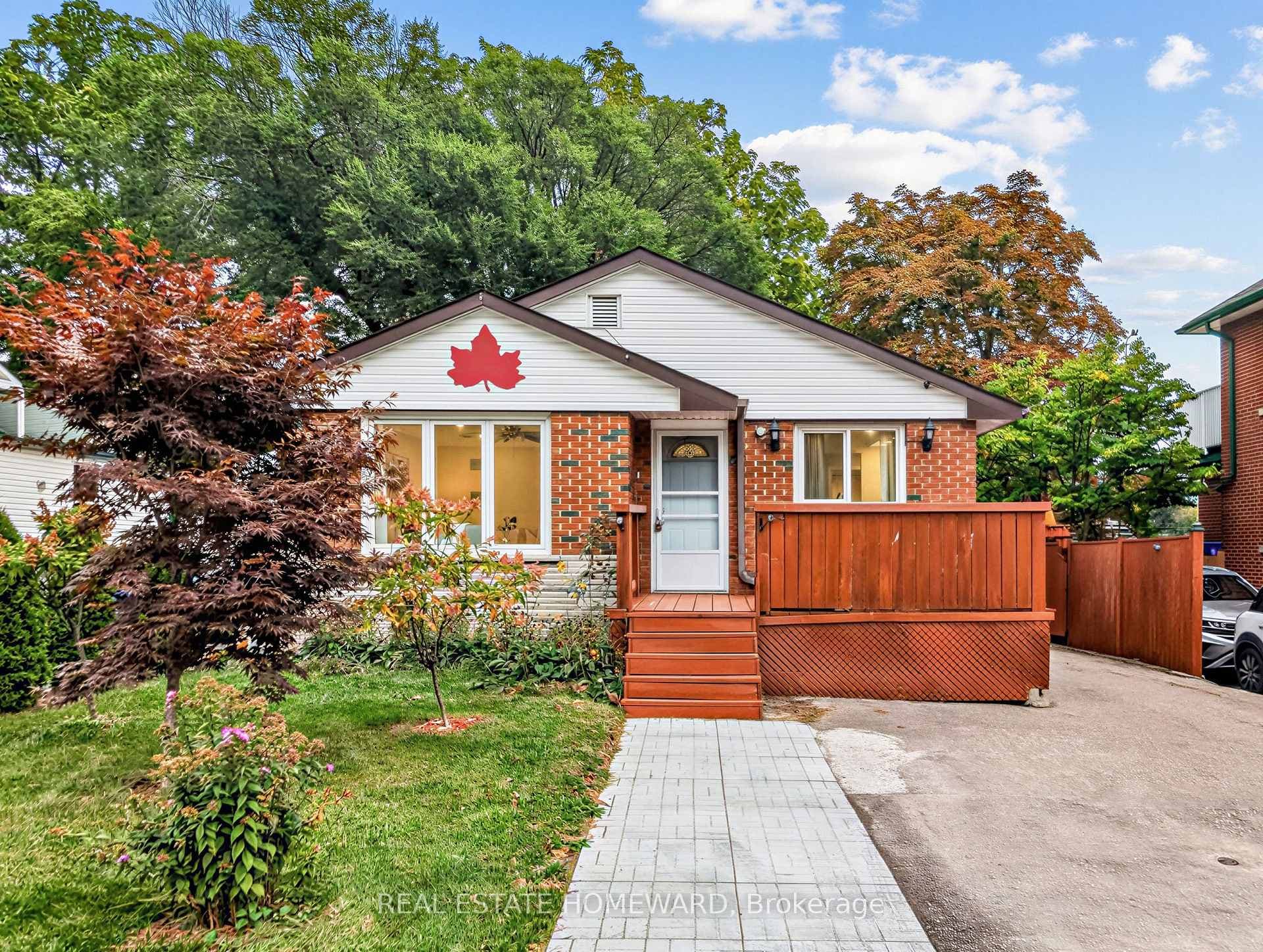 621 Byron Street S — Detached for sale in Downtown Whitby, Whitby